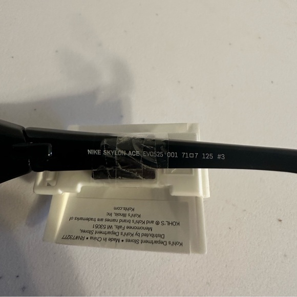 Nike Skylon Ace Max Optics Sunglasses M DV2163 010 in Black NWT - Picture 10 of 12